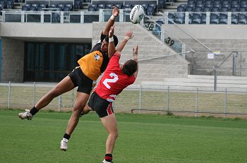 NSWCHS UNI SHIELD Grand Final Endeavour SHS v Bass HS action (Photo's : ourfootymedia)