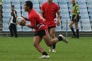 NSWCHS UNI SHIELD Grand Final Endeavour SHS v Bass HS action (Photo's : ourfootymedia)