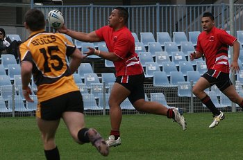 NSWCHS UNI SHIELD Grand Final Endeavour SHS v Bass HS action (Photo's : ourfootymedia)