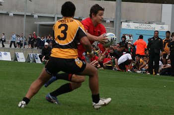 NSWCHS UNI SHIELD Grand Final Endeavour SHS v Bass HS action (Photo's : ourfootymedia)