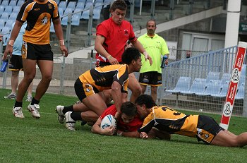 NSWCHS UNI SHIELD Grand Final Endeavour SHS v Bass HS action (Photo's : ourfootymedia)
