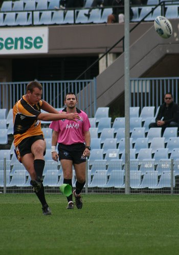 NSWCHS UNI SHIELD Grand Final Endeavour SHS v Bass HS action (Photo's : ourfootymedia)