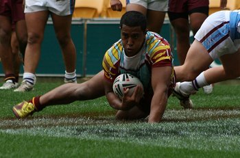 Moseses Fotuaika dives in for a great try - 2010 ARL SCHOOLBOYS CUP - Grand Final - Keebra Park v The Hills @ SunCorp Stadium (Photo : ourfootymedia)