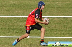 Michael Buettner Shield action - Illawarra Sports High School v Matraville Sports High School (Photo's : OurFootyMedia) 