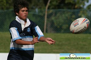 Michael Buettner Shield action - Illawarra Sports High School v Matraville Sports High School (Photo's : OurFootyMedia) 
