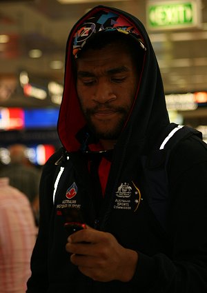 Junior Roqica - Welcome home AIS (Photo's : ourfooty media)