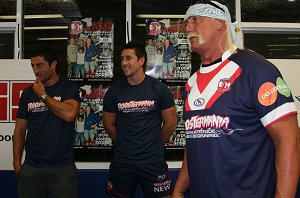 Mini, Junior and Hulk Hogan in the Rooster gym (Photo : ourfootymedia)