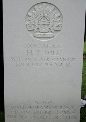 Herbert ' NUTSEY' Bolt's tombstone at the Fremelle War Memorial (Photo : GDAY)