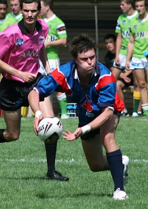 Robbie MORTIMER in action for the Australian Institute of Sport against the Canberra RAIDERS (Photo : OurFootyMedia) 