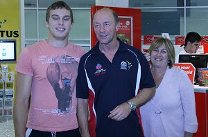 AIS arrive home (Photo : OurFootyMedia)