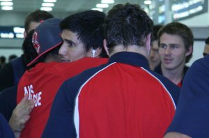 AIS arrive home (Photo : OurFootyMedia)