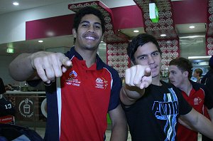 AIS arrive home (Photo : OurFootyMedia)