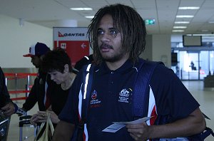 AIS arrive home (Photo : OurFootyMedia)