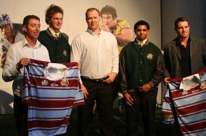 Greg Alexander, Tim Auremi, Paul Sironen, Albert Kelly & Danny Buderus pose for the camera's ( Photo's : ourfooty media ) 