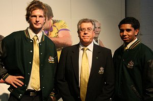 Timmy Auremi with ASSRL Pres Mr. Bruce Wallace & Albert Kelly ( Photo's : ourfooty media ) 