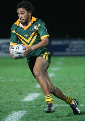 Maiple Morseu spots a gap - Joey Leilua on the burst - Australian Schoolboys v GRC U 18 YOUNG LIONS 2nd Test aCtioN - St. Mary's Stadium, Sydney Australia (Photo : ourfootymedia)