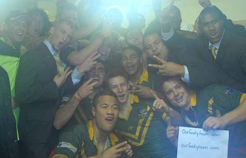 Aussies celebrate their win thanks www.ourfootyteam.com ( Photo : Ste JONES UK)