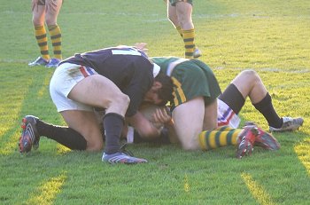 tackled ( Photo : Pierre Granet )