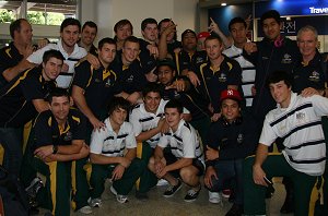 Australian Schoolboys arrive home (Photo : ourfootymedia) 