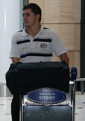 Australian Schoolboys arrive in Sydney (Photo : ourfootymedia) 