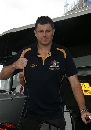 Australian Schoolboys arrive in Sydney (Photo : ourfootymedia) 