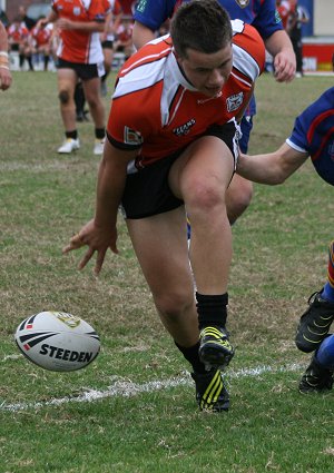 ASSRL 2010 day 1 U 18 action NT v SA (Photo : ourfootymedia)