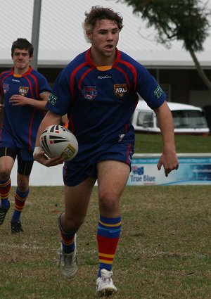 ASSRL 2010 day 1 U 18 action NT v SA (Photo : ourfootymedia)