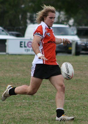 ASSRL 2010 day 1 U 18 action NT v SA (Photo : ourfootymedia)