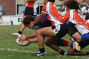 ASSRL 2010 day 1 U 18 action NT v SA (Photo : ourfootymedia)