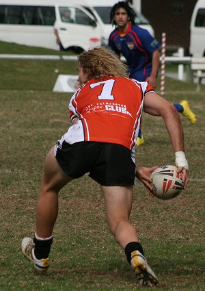 ASSRL 2010 day 1 U 18 action NT v SA (Photo : ourfootymedia)