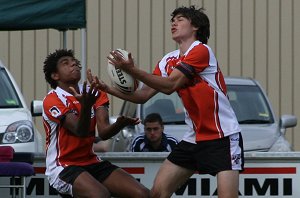 ASSRL 2010 day 1 U 18 action NT v SA (Photo : ourfootymedia)