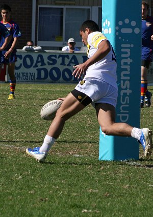 ASSRL 2010 Day 5 U18 Schoolboys Action SA v WA (Photo : ourfootymedia)