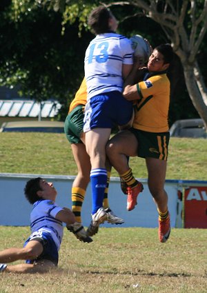 ASSRL 2010 Day 6 U18 Schoolboys Action NSWCCC v CAS (Photo : ourfootymedia)
