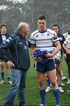 Curtis SIRONEN recieves his Player of the Match Award (Photo : OurFootyMedia) 