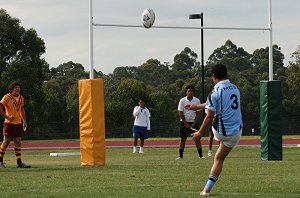 Matthew Wright kicks the goal - NSW CCC U 18's trials '08 (Photo : ourfooty media) 