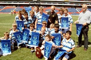 Kingscliffe Primary School 2007 Westmont Shield Champions show off their Pennants 